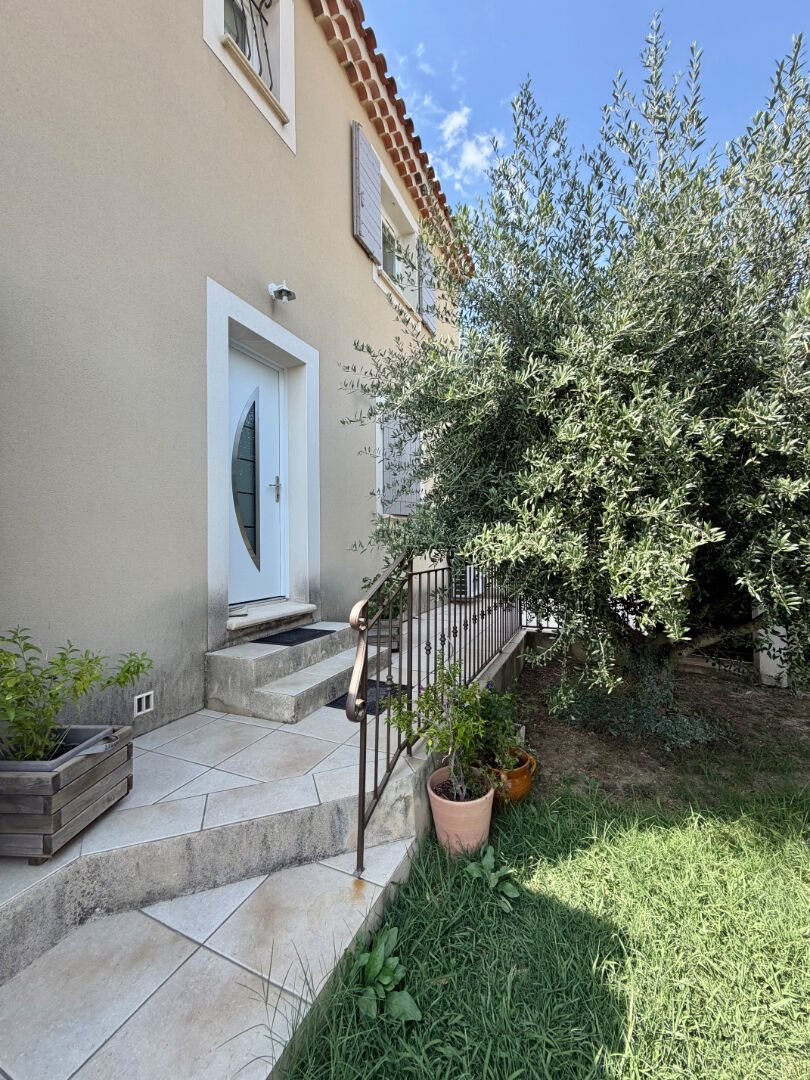 Maison à louer, 136m², Paradou