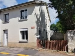 Maison à louer, 121m², Montans