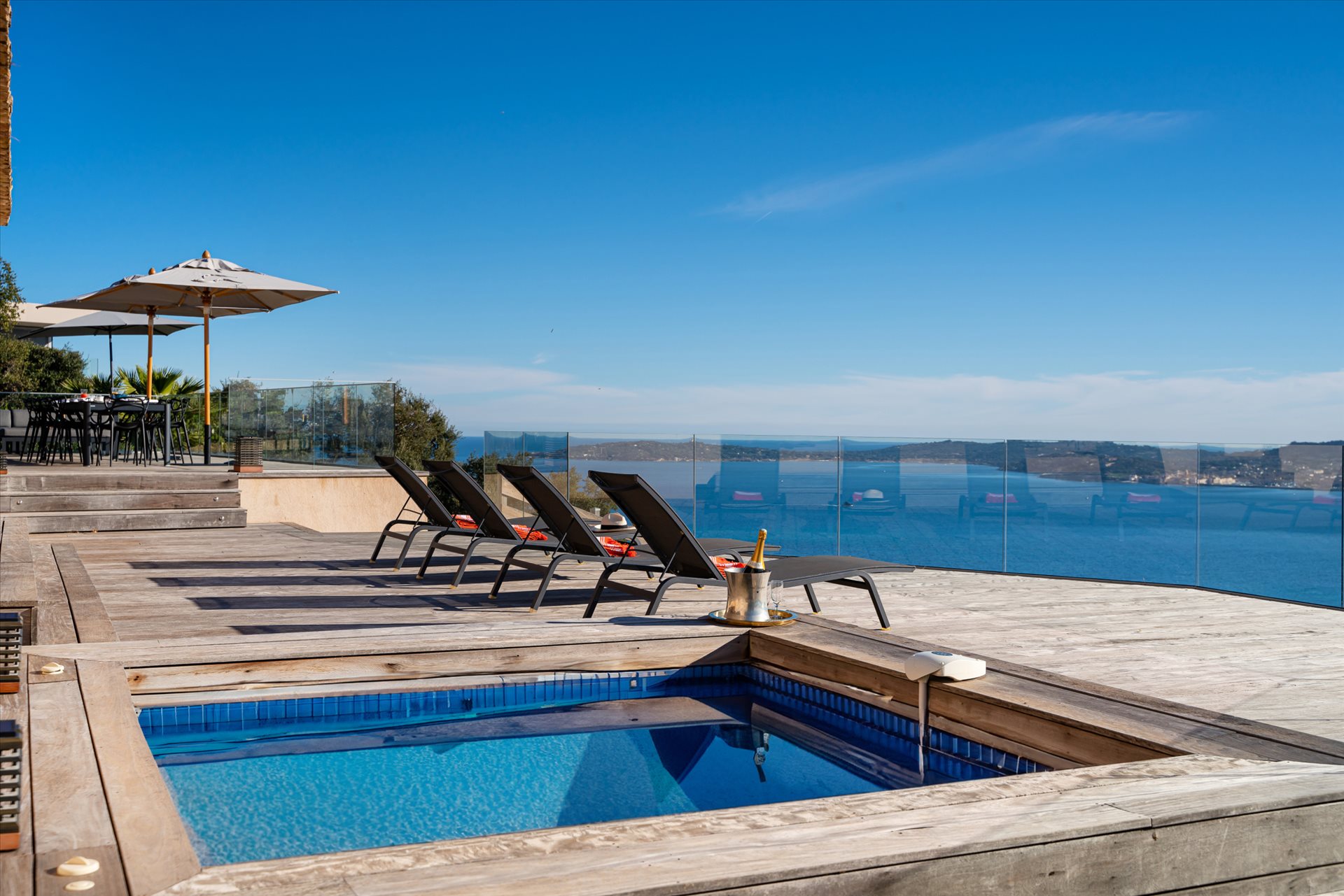 Maison à louer, 660m², Grimaud