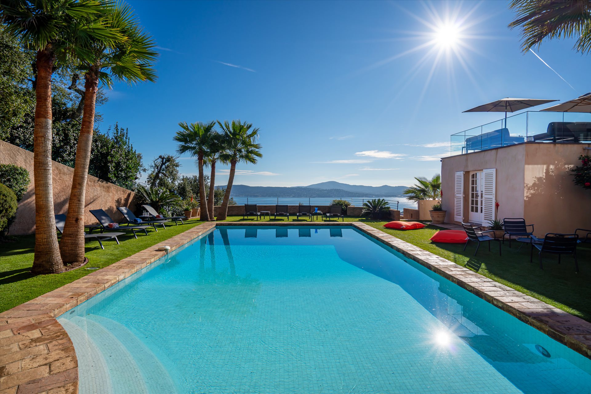 Maison à louer, 660m², Grimaud