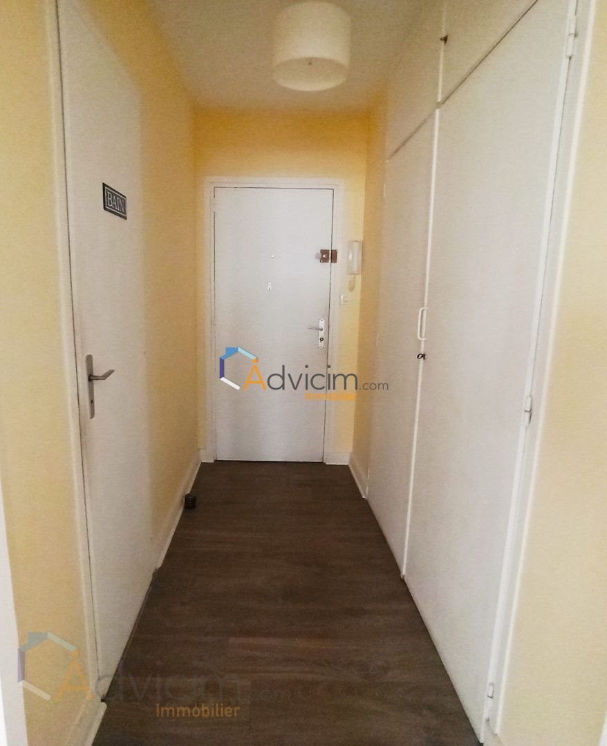 Appartement à louer, 43m², Orléans