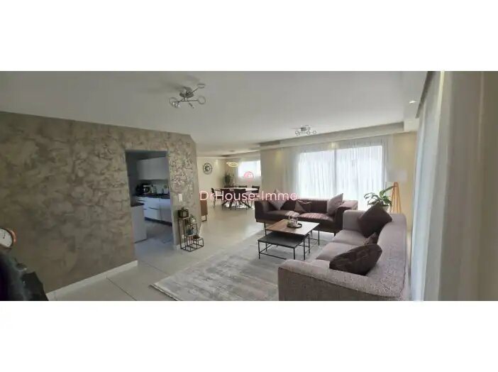 Maison à vendre, 165m², Sainte-Radegonde