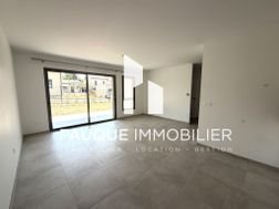 Appartement à louer, 53m², Montélier
