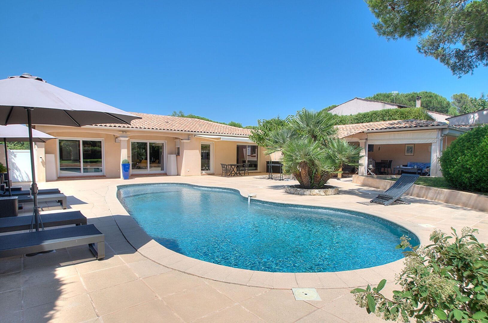 Maison à vendre, 154m², Saint-Raphaël