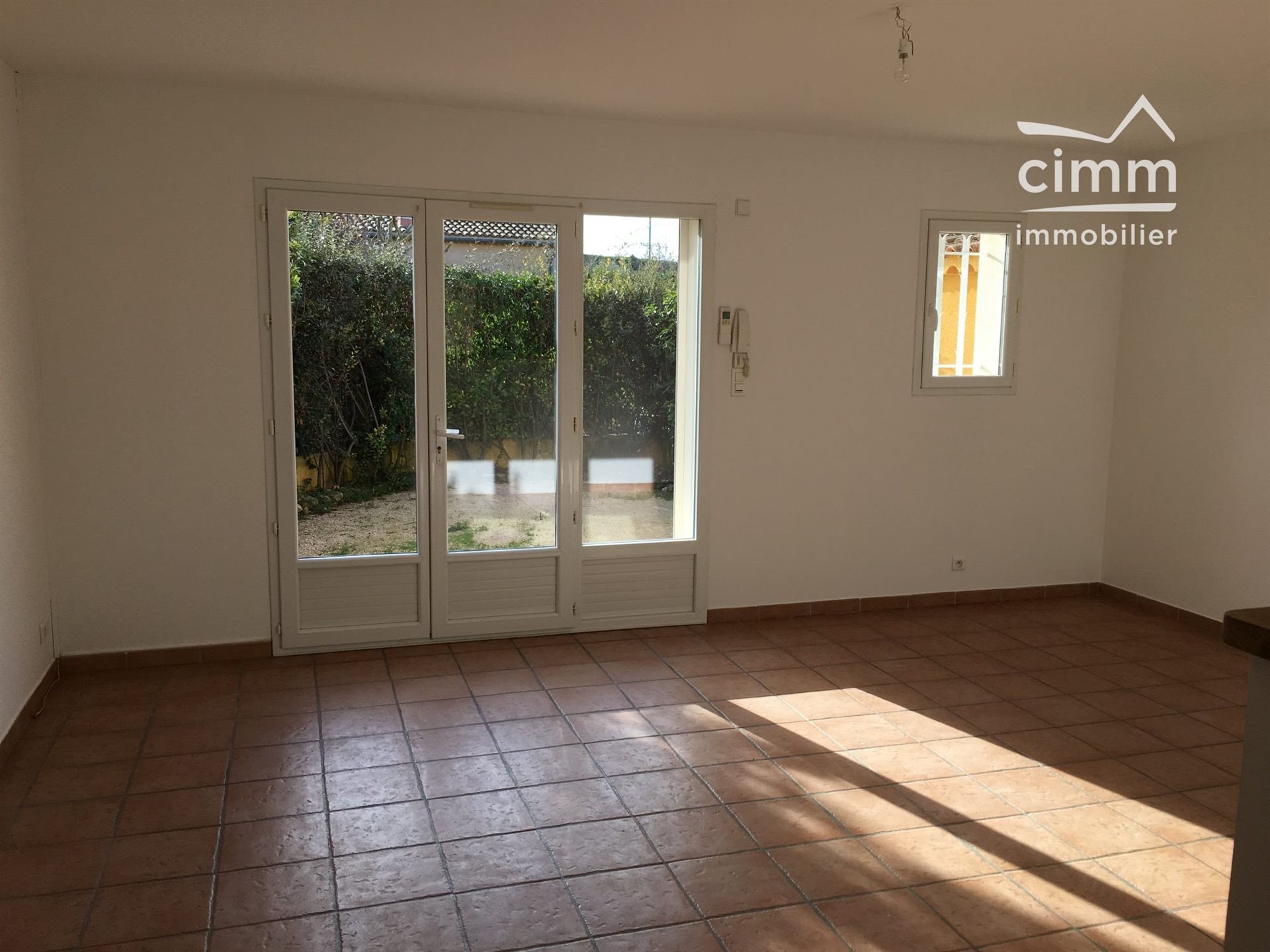 Maison à louer, 70m², Mazan