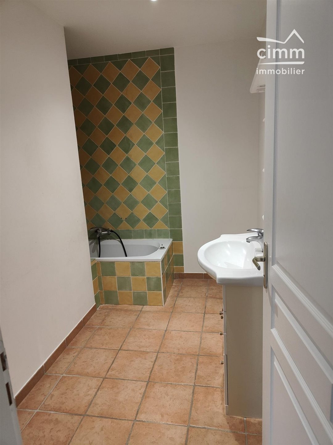 Maison à louer, 70m², Mazan