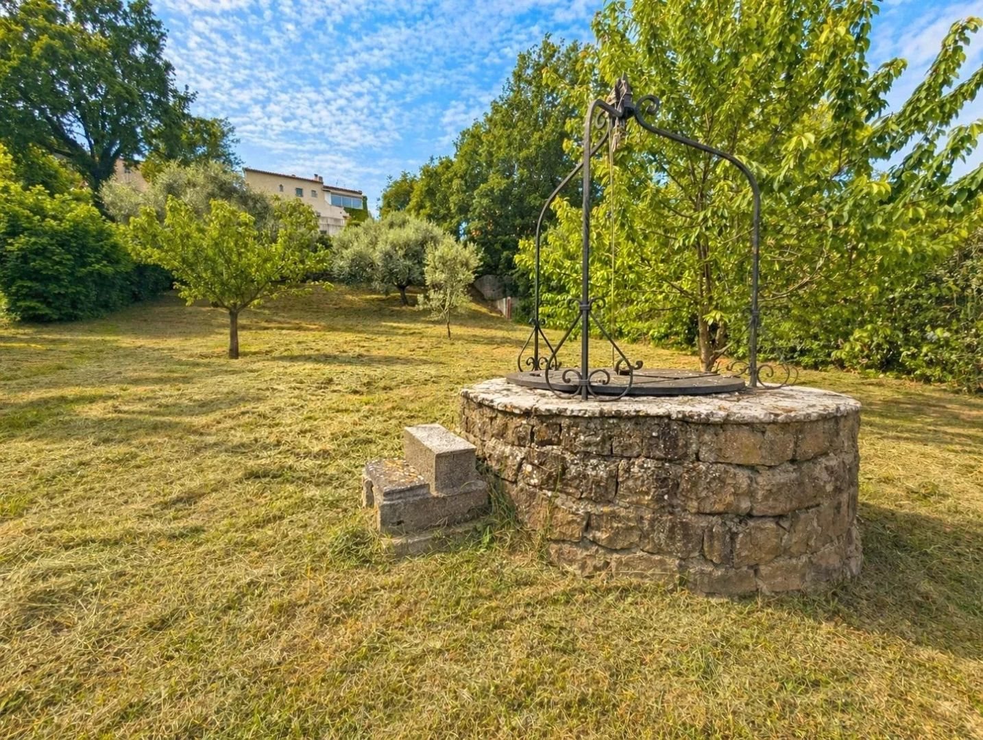 Maison à vendre, 210m², La Roquette-sur-Siagne