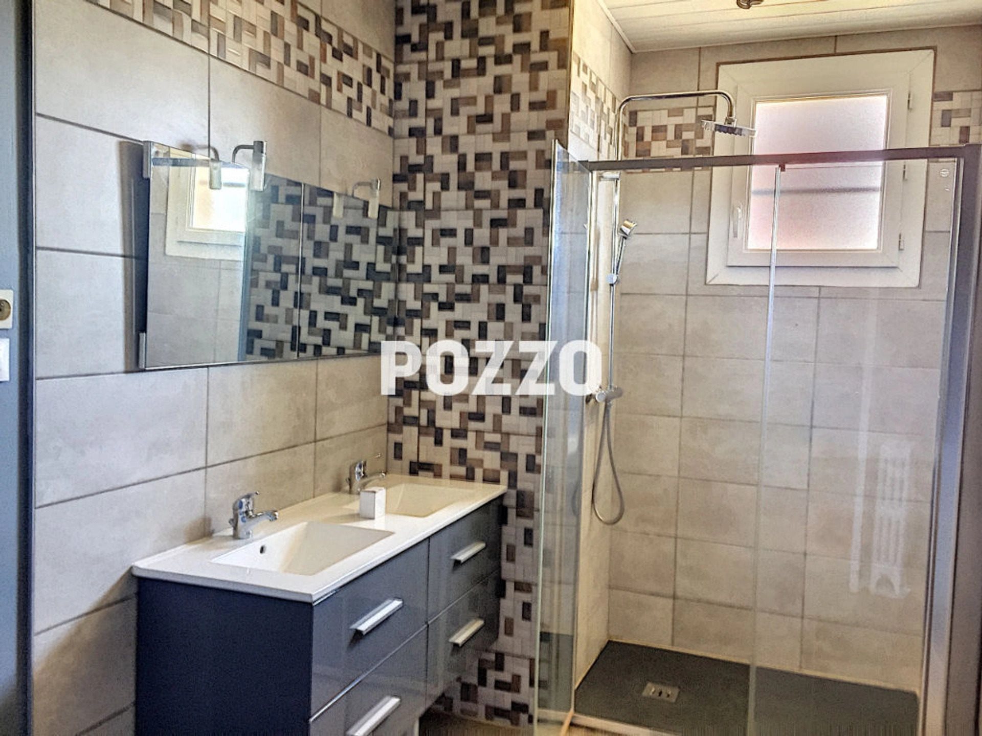 Maison à louer, 87m², Isigny-le-Buat