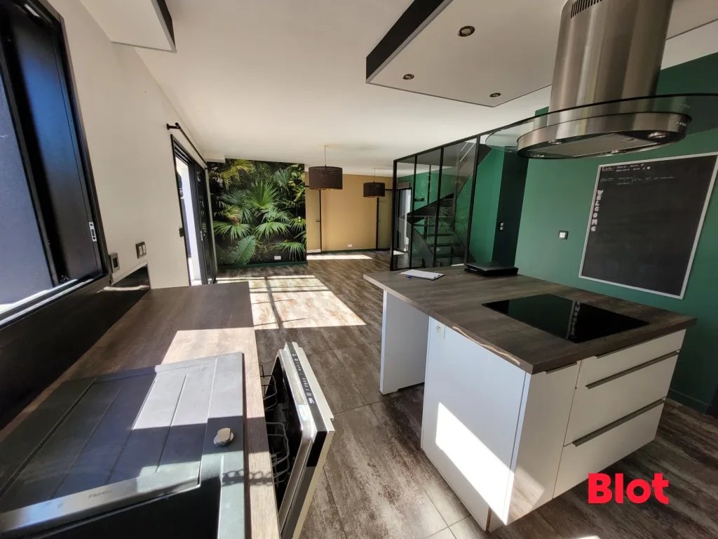 Maison à louer, 123m², La Mézière