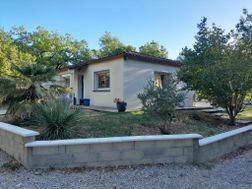 Maison à louer, 100m², Lalbenque