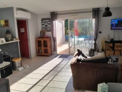 Maison à louer, 100m², Lalbenque