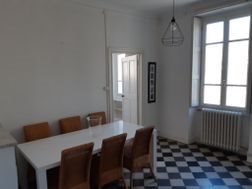 Appartement à louer, 77m², Nîmes