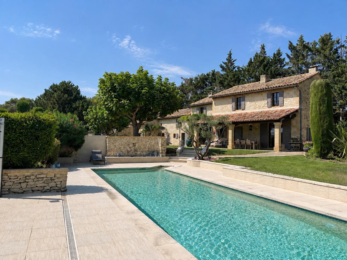 Maison à vendre, 350m², Rognes