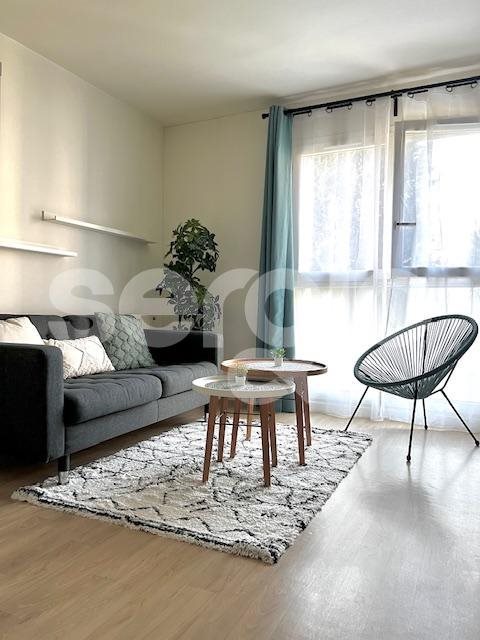 Appartement à louer, 30m², Évry-Courcouronnes
