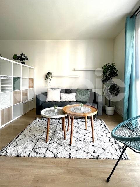 Appartement à louer, 30m², Évry-Courcouronnes
