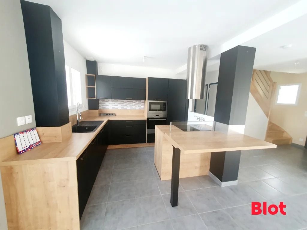 Maison à louer, 108m², Saint-Méloir-des-Ondes