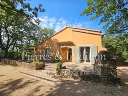 Maison à louer, 261m², Apt