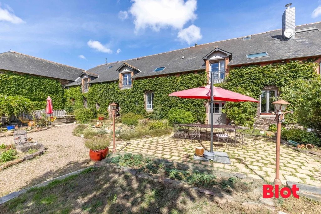 Maison à vendre, 470m², Bréal-sous-Montfort