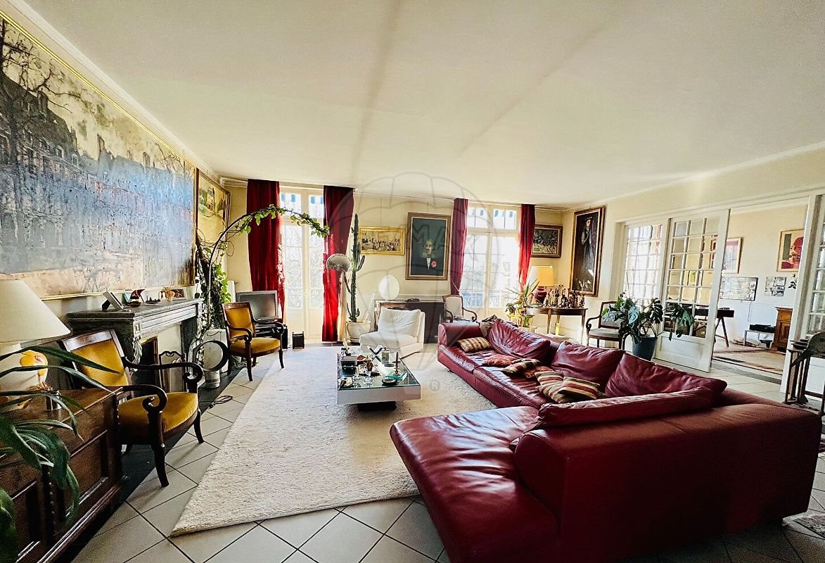 Appartement à vendre, 297m², Vichy