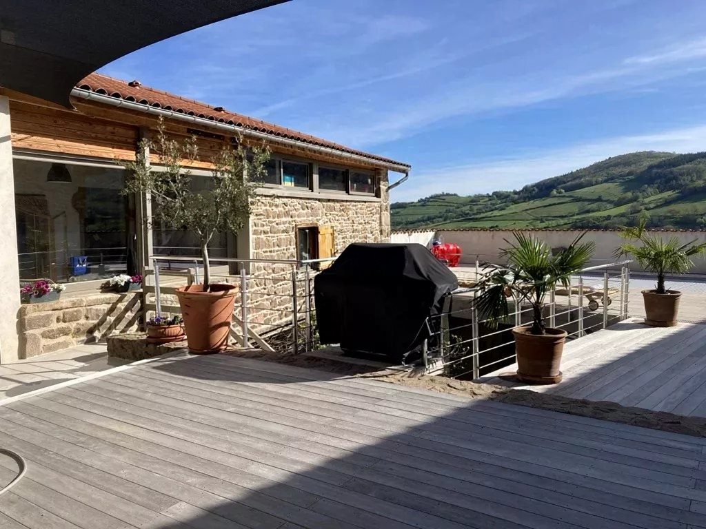 Maison à vendre, 400m², Montrottier