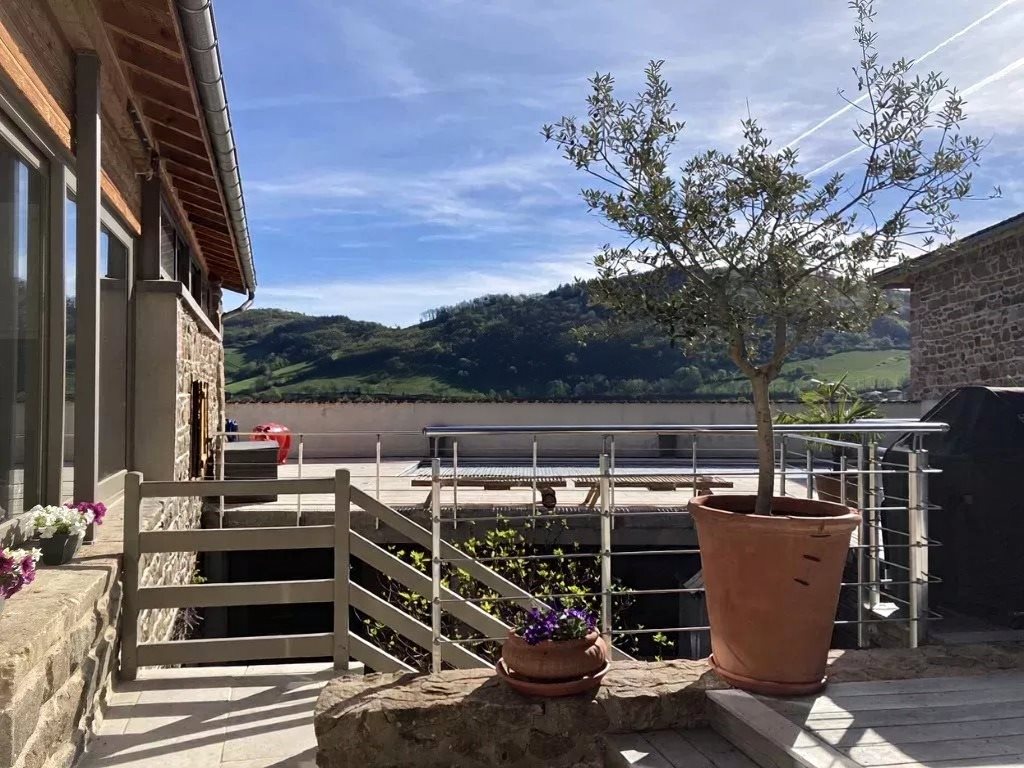 Maison à vendre, 400m², Montrottier