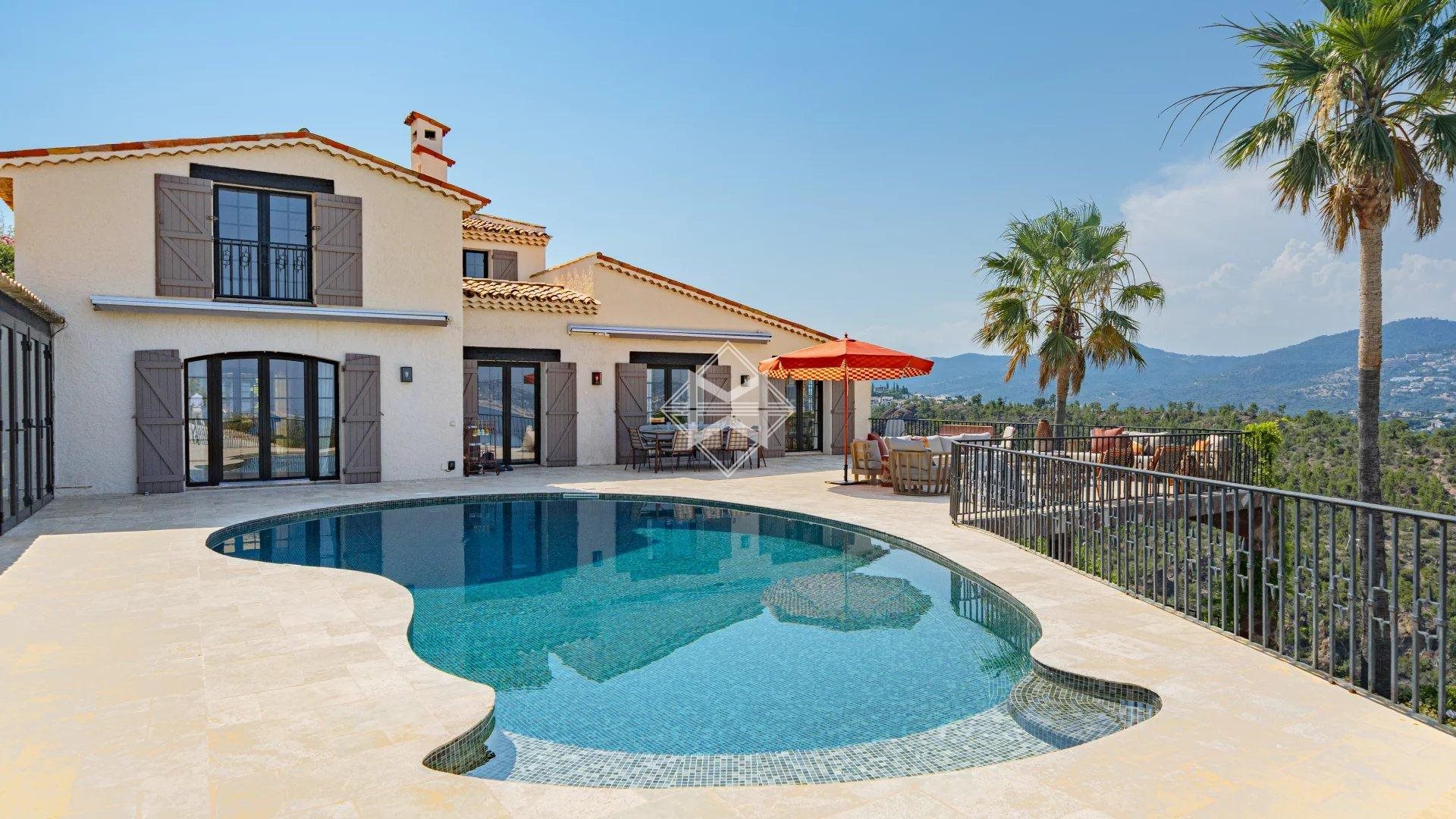 Maison à louer, 290m², Théoule-sur-Mer
