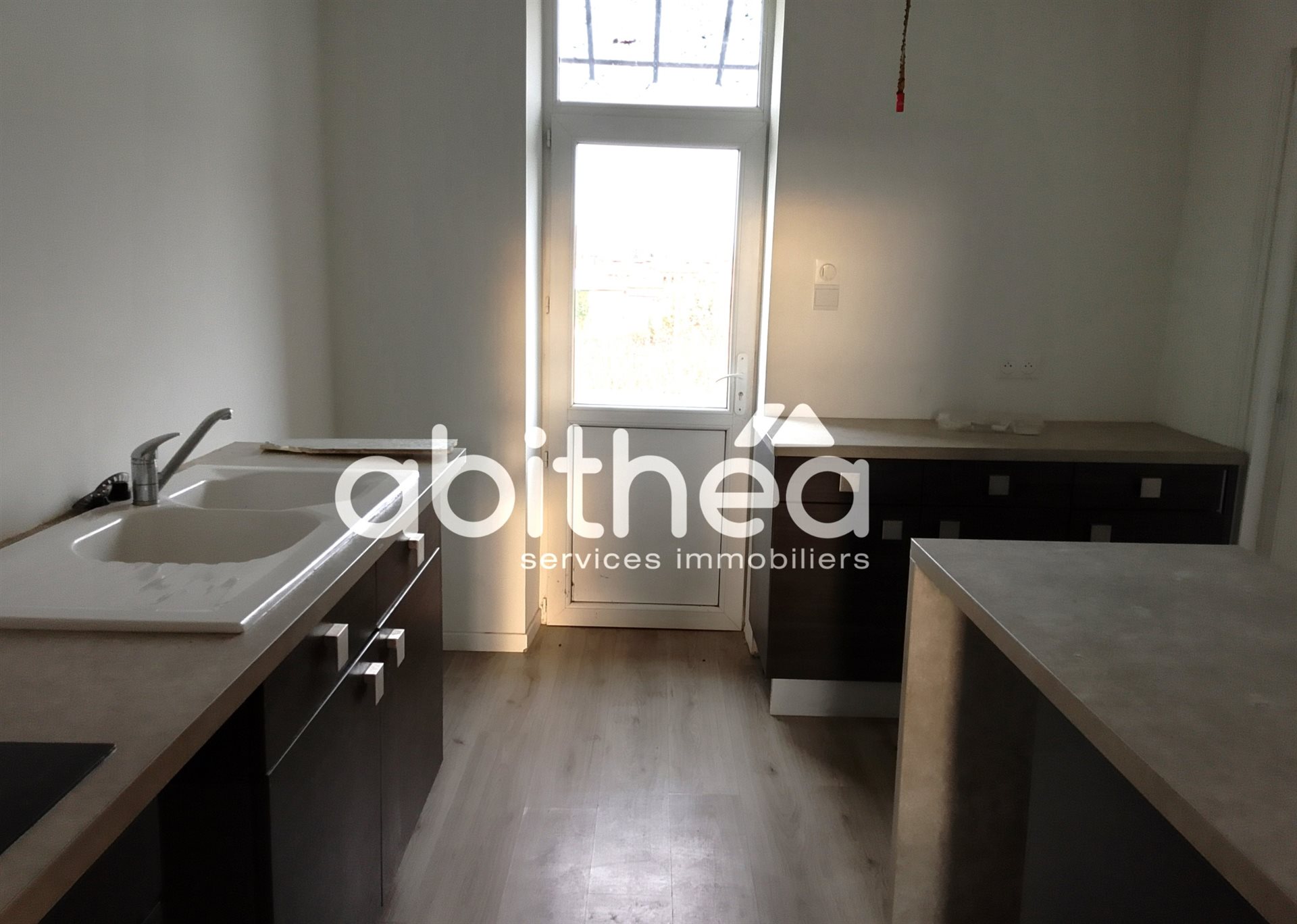 Maison à louer, 46m², Chabanais