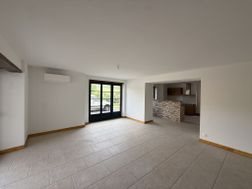 Maison à louer, 239m², Saint-Pée-sur-Nivelle