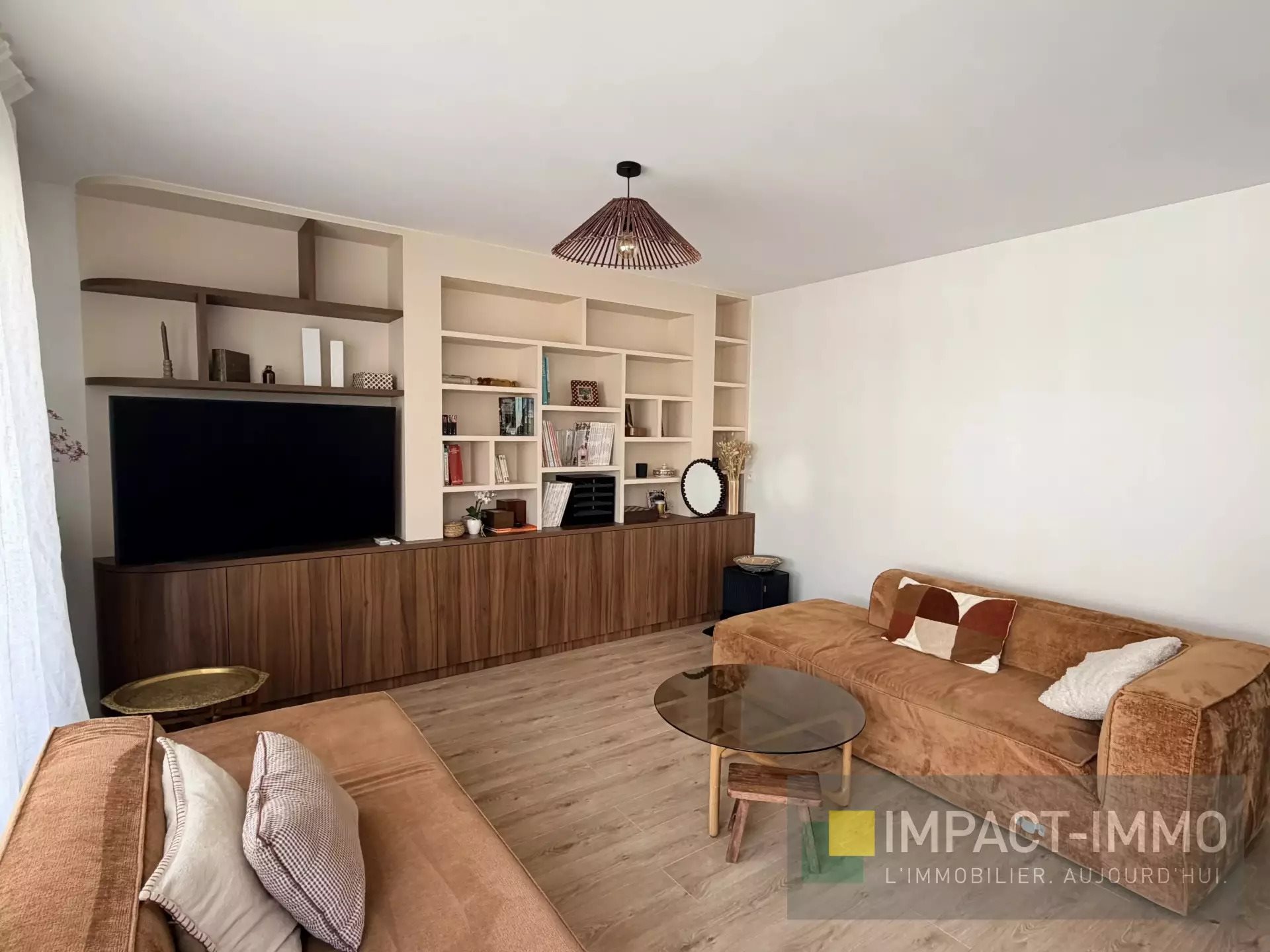Appartement à louer, 79m², Courbevoie