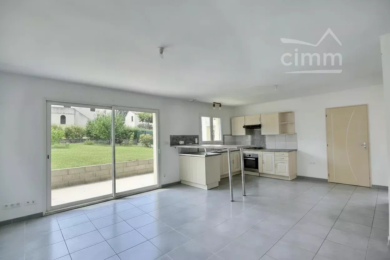 Maison à louer, 76m², Villeneuve-de-Berg
