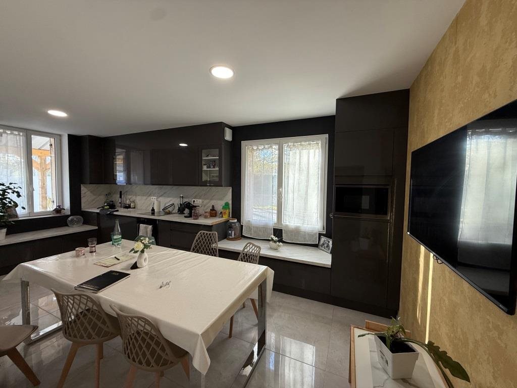 Maison à vendre, 110m², Saint-Yzan-de-Soudiac