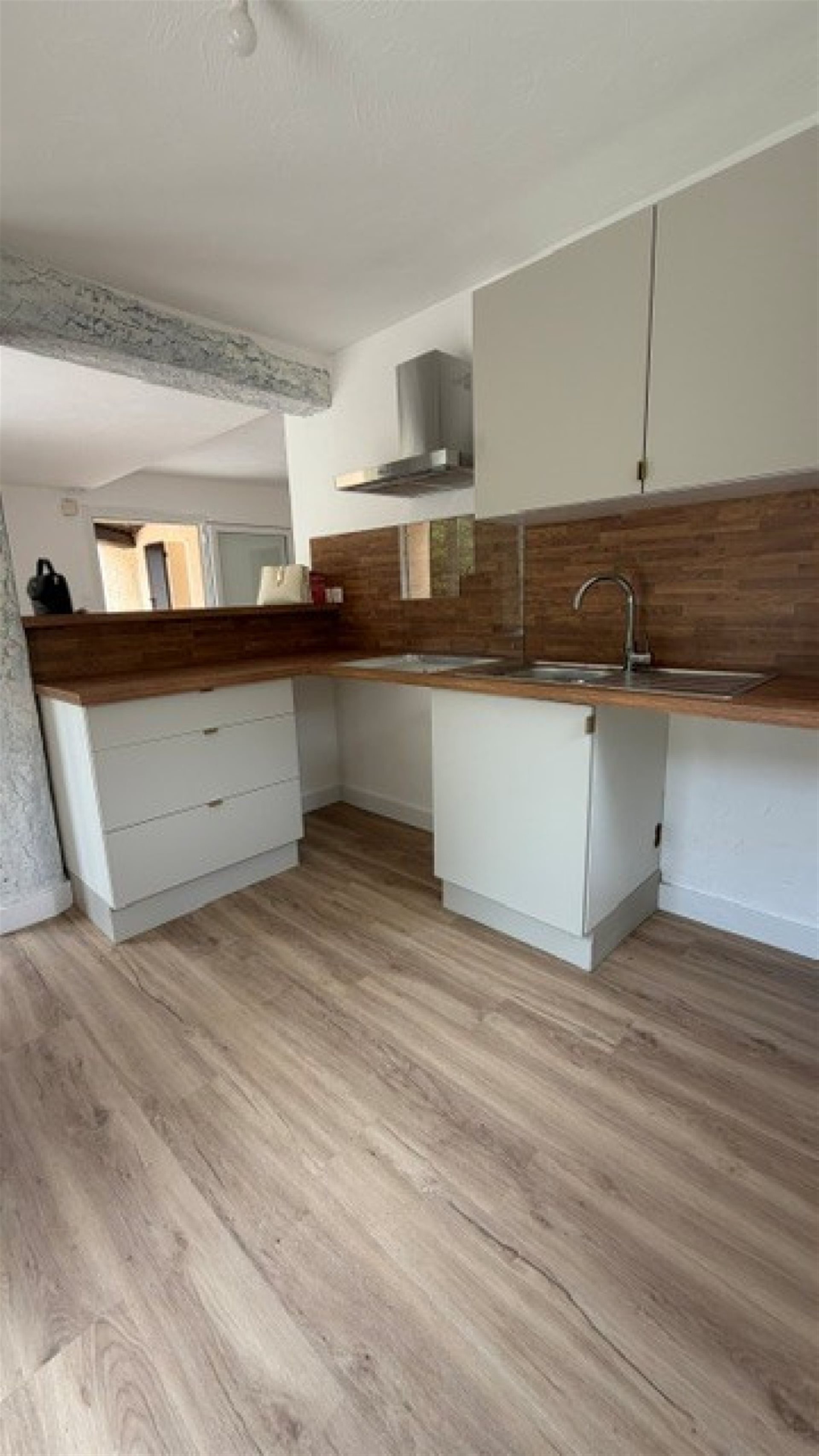 Appartement à louer, 69m², Vence