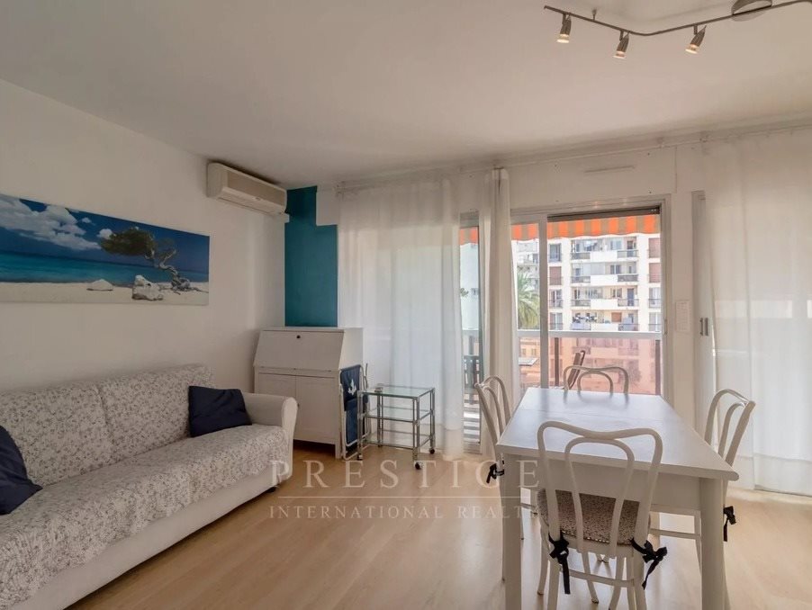 Appartement à louer, 36m², Antibes
