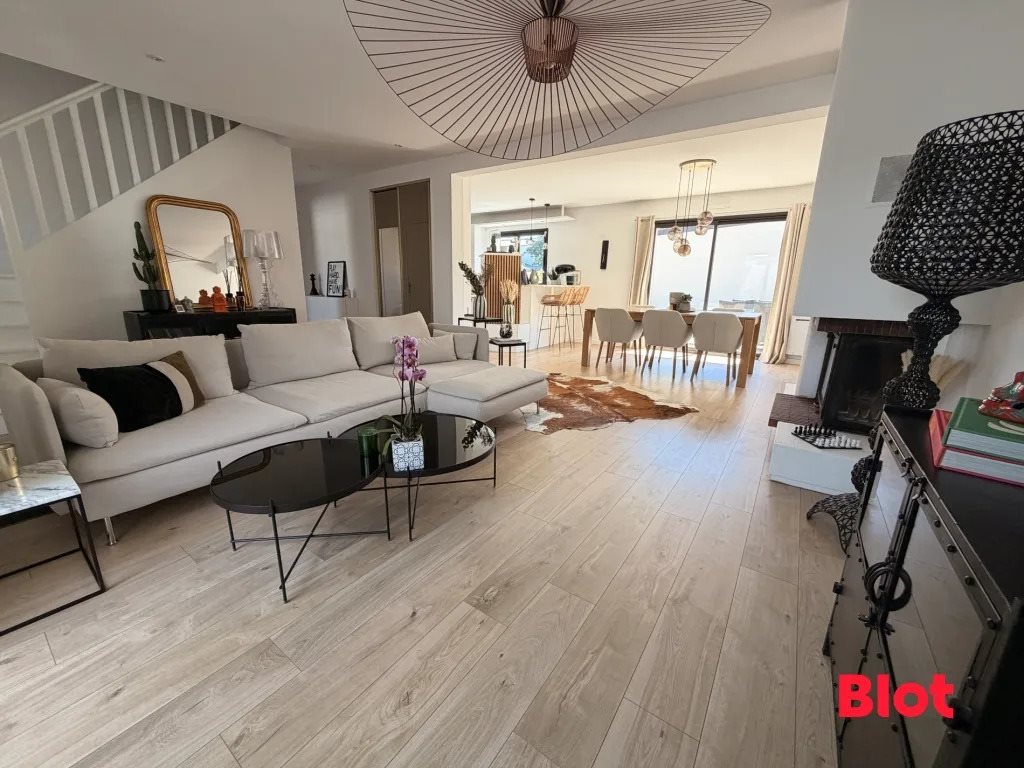 Maison à vendre, 159m², Bréal-sous-Montfort