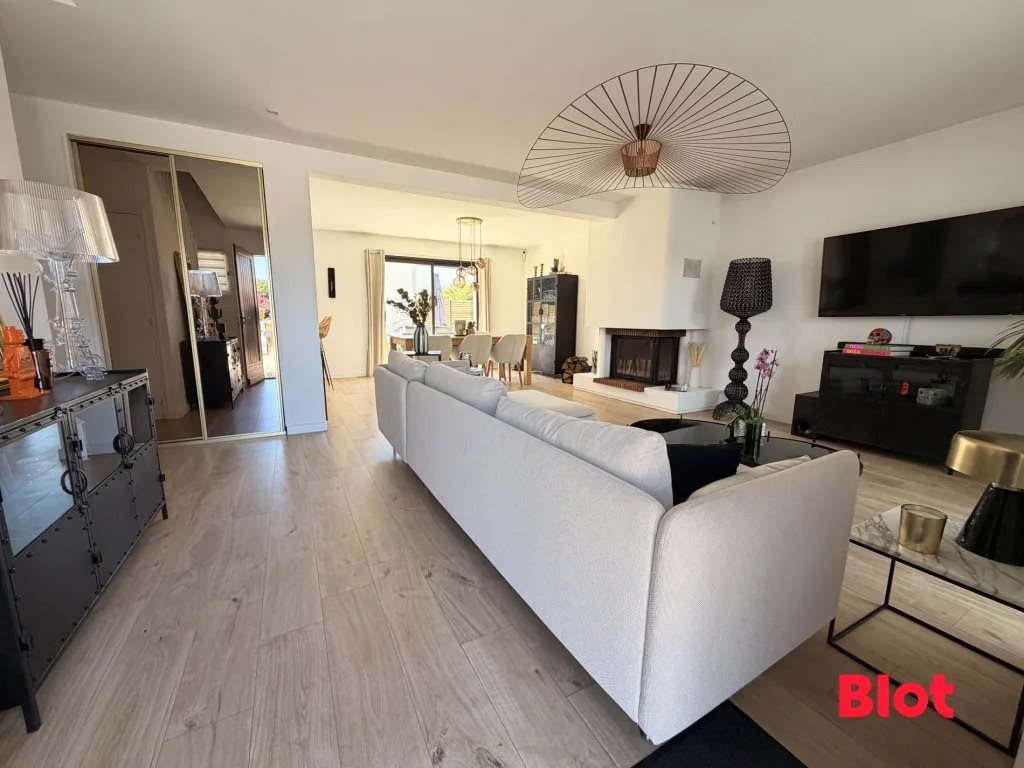 Maison à vendre, 159m², Bréal-sous-Montfort