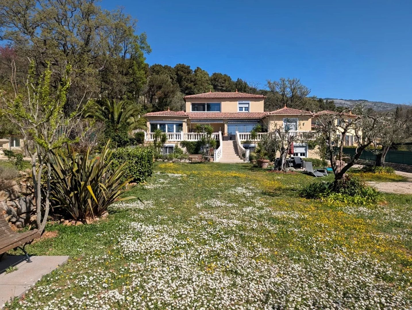 Maison à vendre, 260m², Cabris
