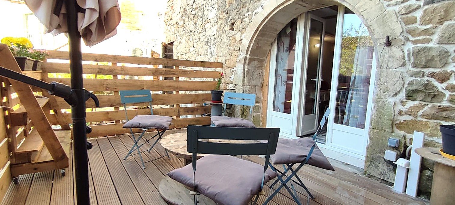 Appartement à louer, 45m², Saint-Jean-de-Maruéjols-et-Avéjan