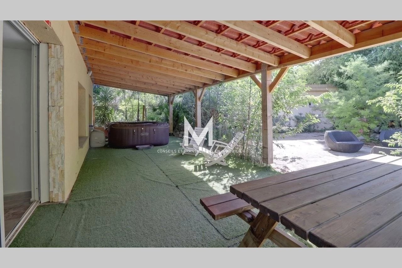 Maison à vendre, 2m², Fréjus