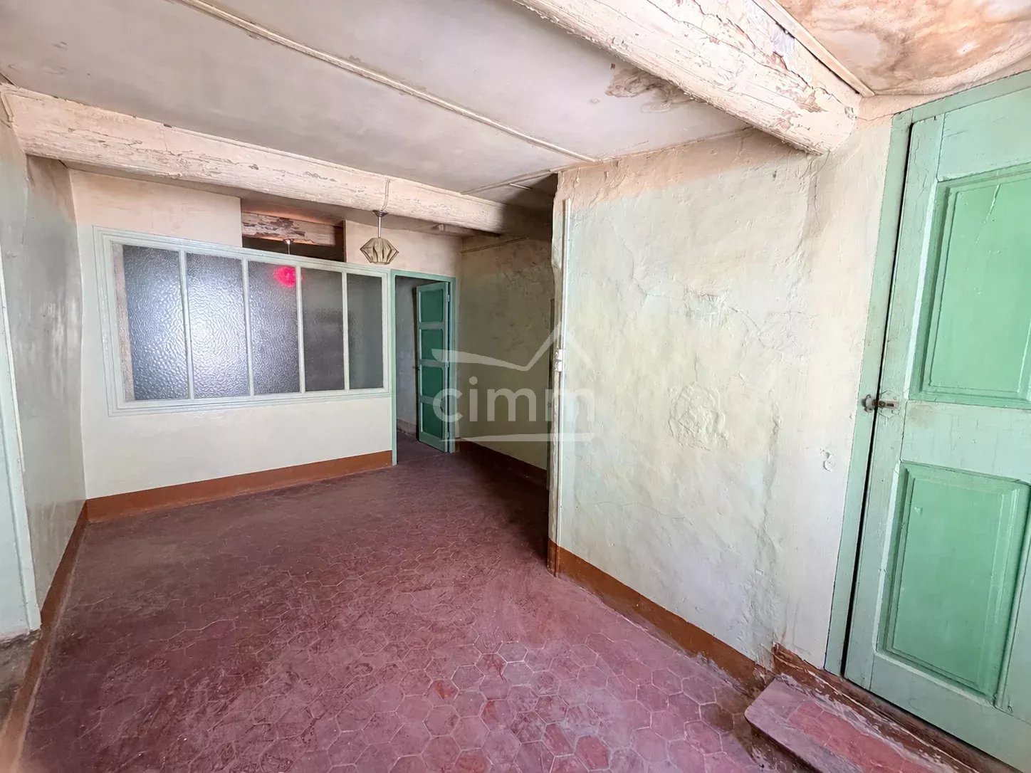 Maison à vendre, 3m², Volonne