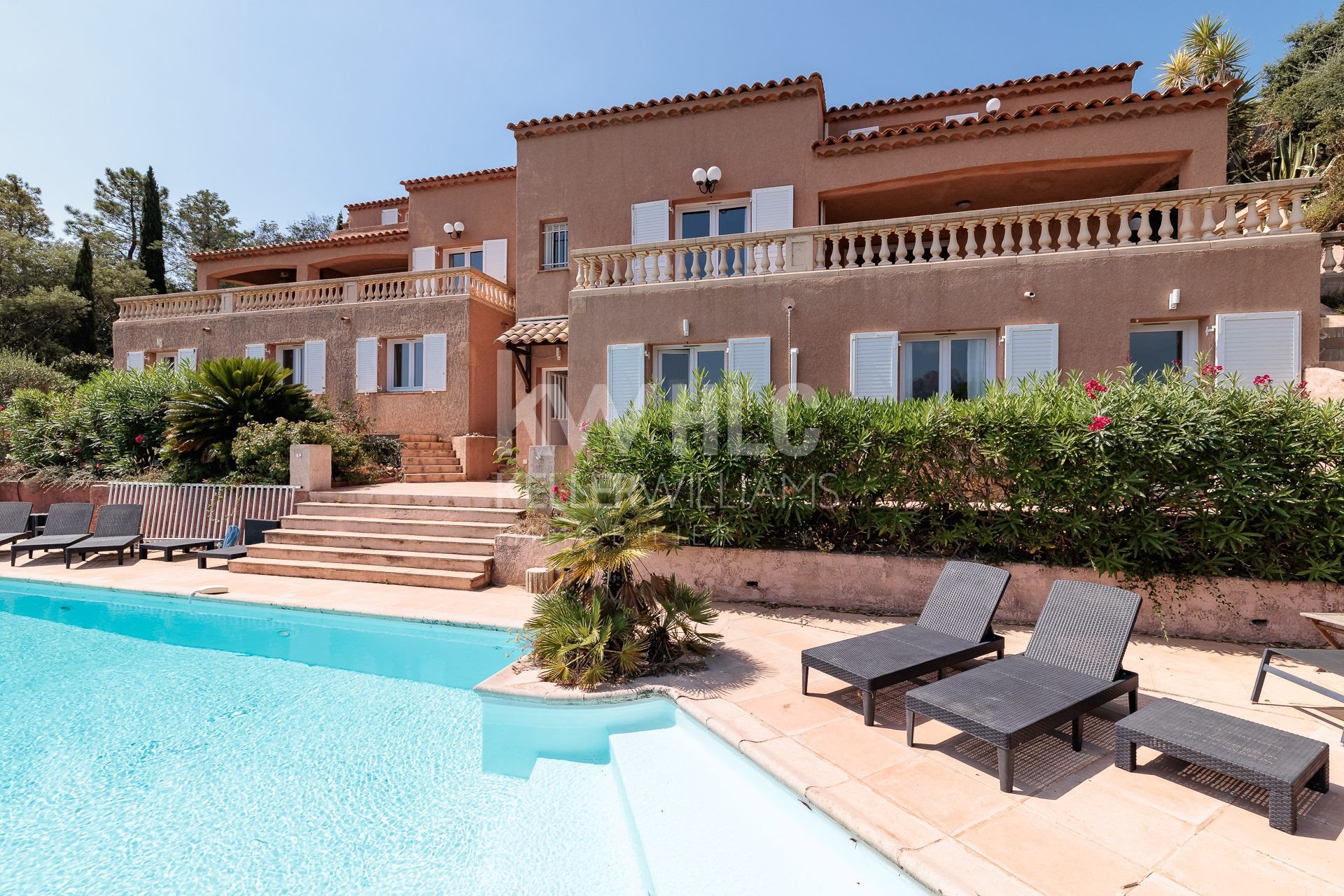 Maison à vendre, 283m², Saint-Raphaël