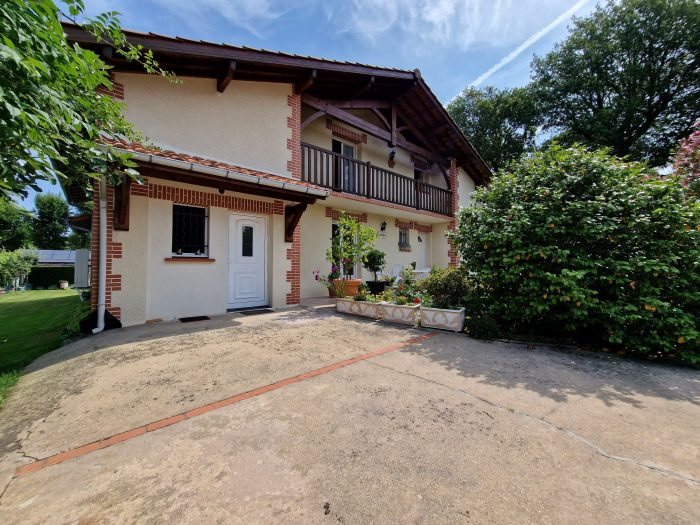 Maison à vendre, 253m², Léon