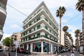 Appartement à louer, 60m², Antibes