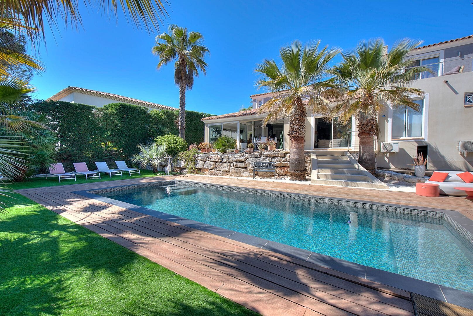 Maison à vendre, 185m², Saint-Raphaël