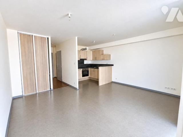 Appartement à louer, 75m², Saint-Chély-d'Apcher
