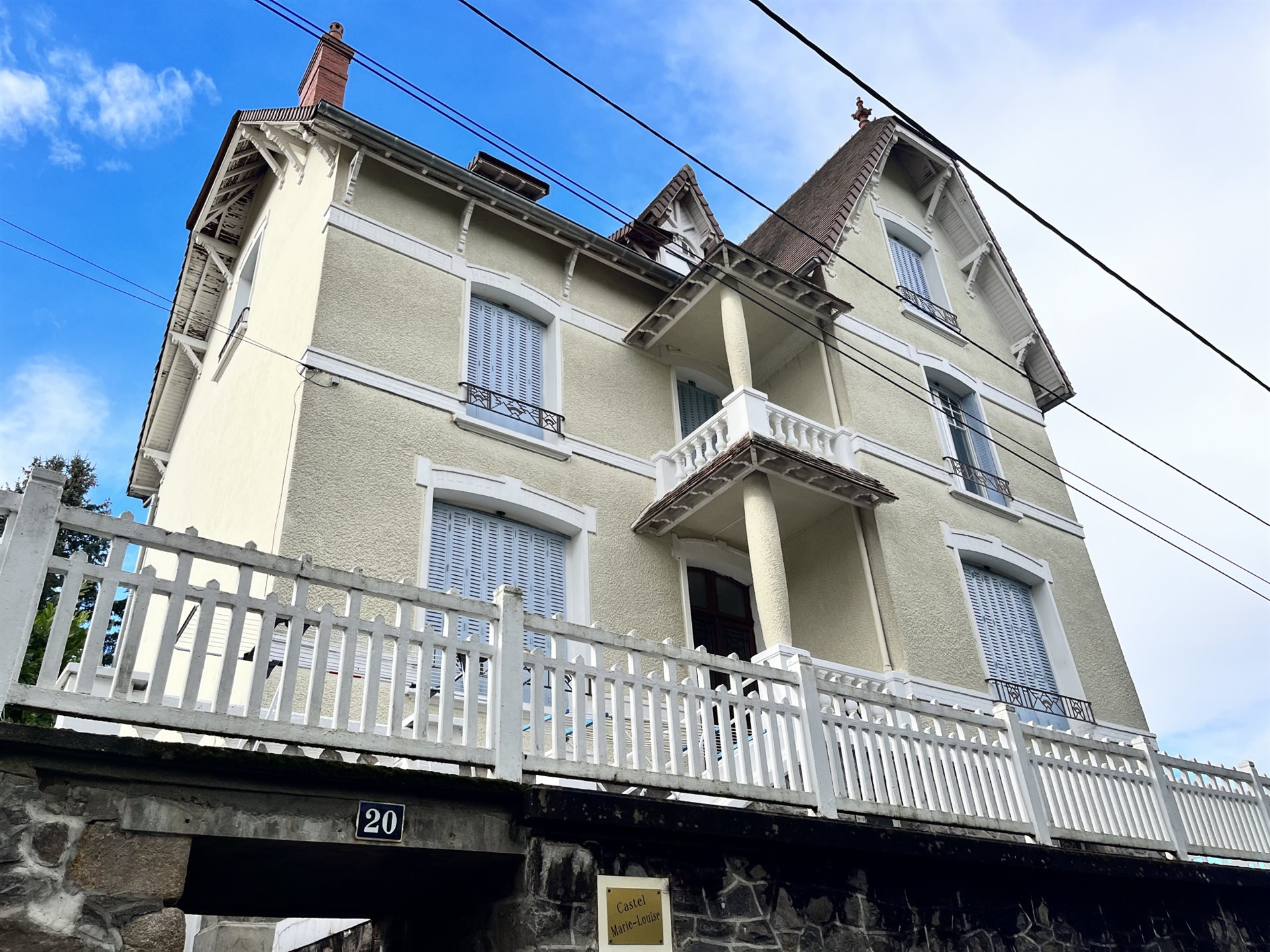 Maison à vendre, 253m², Néris-les-Bains