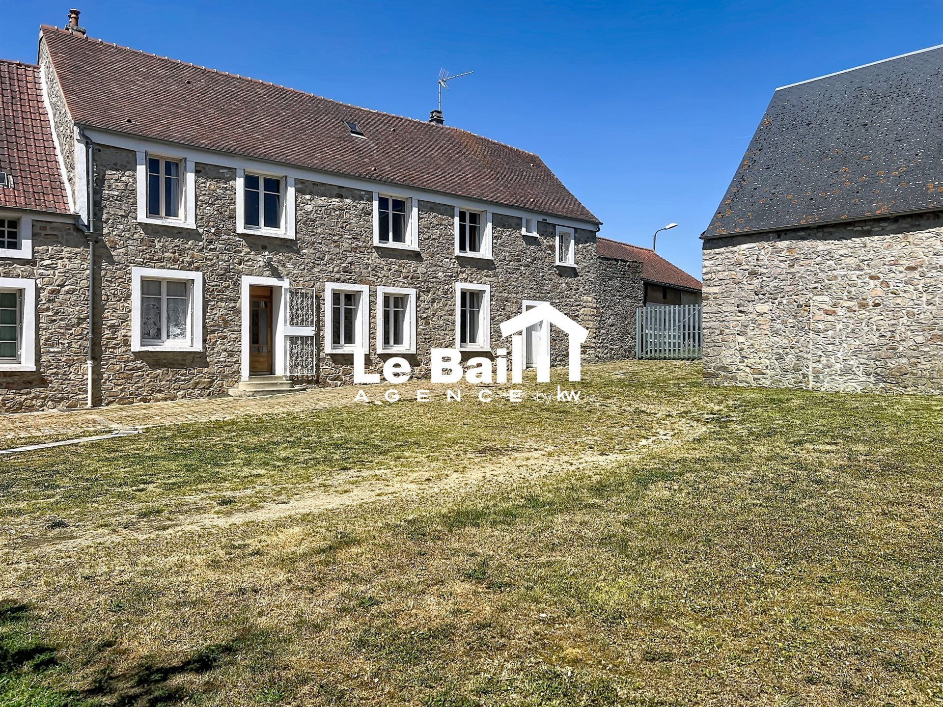 Maison à vendre, 850m², Livilliers