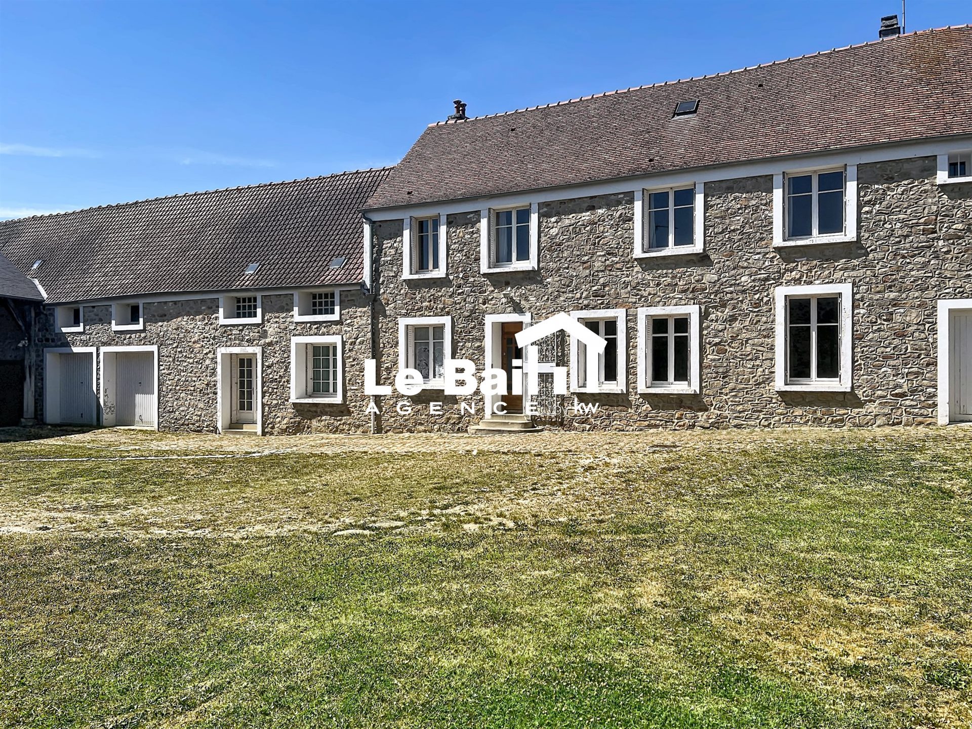 Maison à vendre, 850m², Livilliers