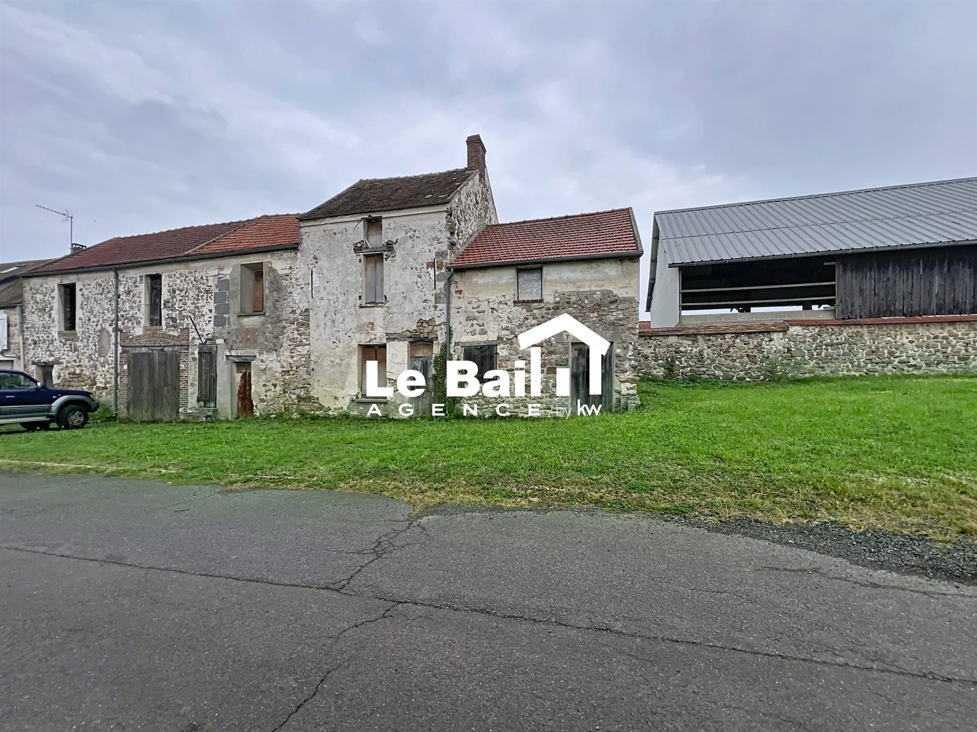 Maison à vendre, 850m², Livilliers