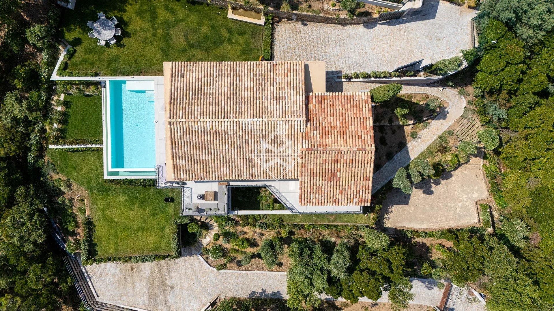 Maison à louer, 250m², Roquebrune-sur-Argens