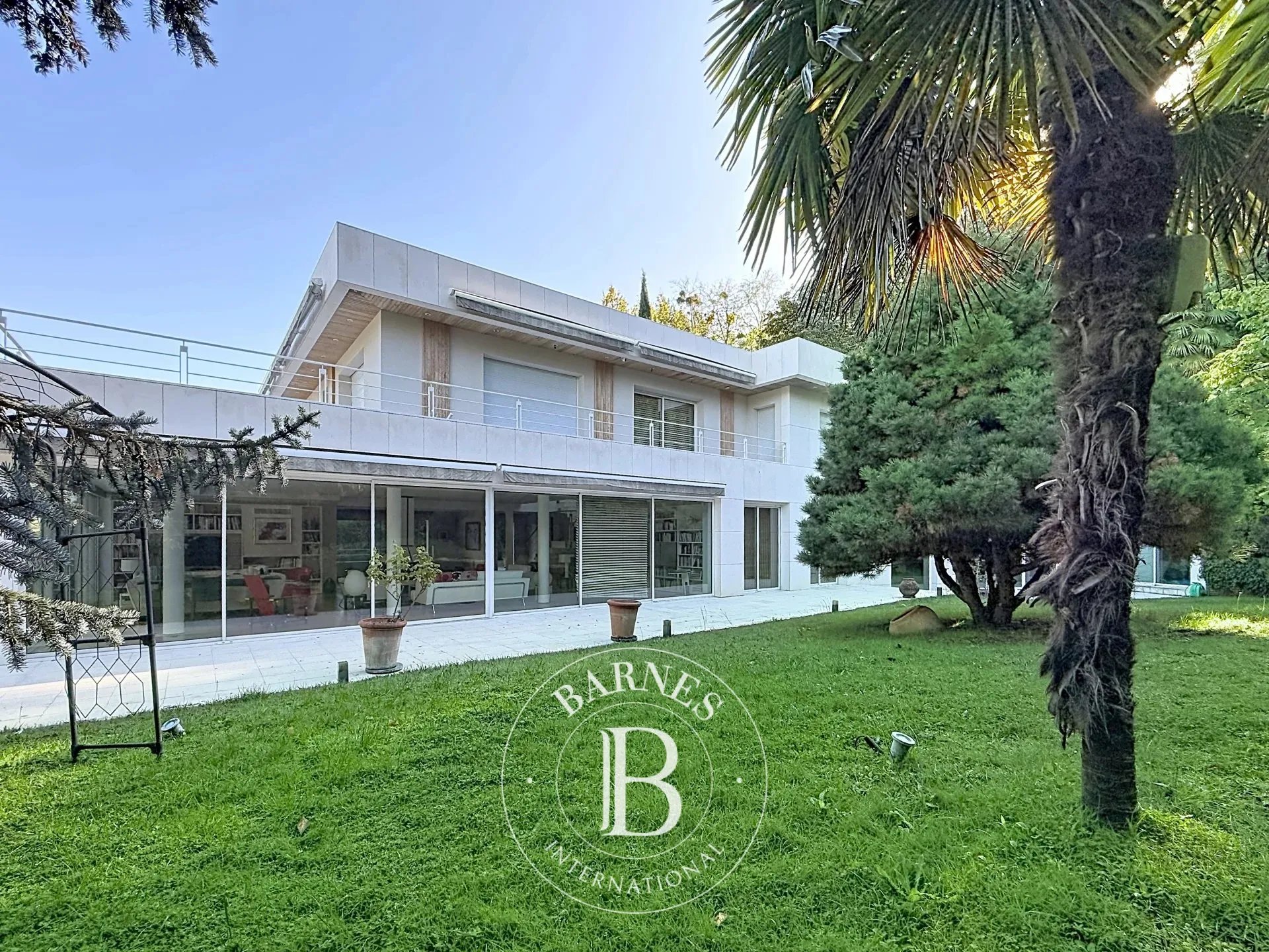 Maison à louer, 679m², Ville-d'Avray
